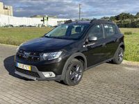 Usado Dacia Sandero Stepway 90 HP (66 kW) 2018 Preto