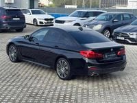 Usado BMW 530 252 HP (185 kW) 2020 Preto Sedan
