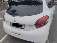 Usado Peugeot 208 100 HP (73 kW) 2015 Citadino