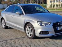 Usado Audi A3 116 HP (85 kW) 2019 Cinzento Pickup