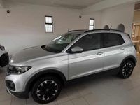 Usado VW T-Cross 110 HP (80 kW) 2023 Cinzento SUV
