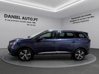 Usado Peugeot 5008 130 HP (95 kW) 2018 Azul Monovolume