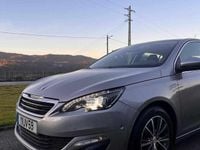 Usado Peugeot 308 120 HP (88 kW) 2014 Cinzento Citadino