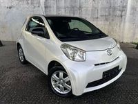 Usado Toyota iQ 68 HP (50 kW) 2011 Branco Citadino