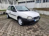 Usado Opel Corsa 60 HP (44 kW) 2000 Branco Citadino