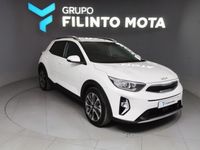Usado Kia Stonic 100 HP (73 kW) 2024 Branco SUV