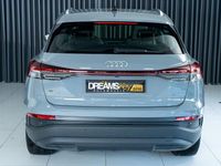 Usado Audi Q4 e-tron 150 kW (204 HP) 2022 Cinzento SUV