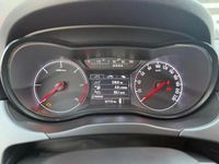 Usado Opel Corsa Business Edition 95 HP (69 kW) 2018 Branco Citadino