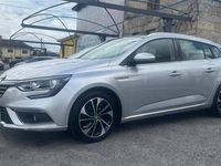 Usado Renault Mégane IV 110 HP (80 kW) 2018 Cinzento Carrinha