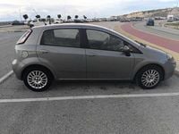 Usado Fiat Punto 86 HP (63 kW) 2012 Cinzento Citadino