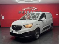 Usado Opel Combo Innovation 102 HP (75 kW) 2021 Branco Monovolume
