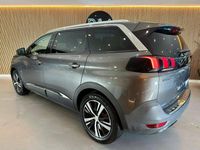 Usado Peugeot 5008 Active 130 HP (95 kW) 2020 Cinza SUV
