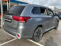 Usado Mitsubishi Outlander Instyle 203 HP (149 kW) 2016 Cinza SUV