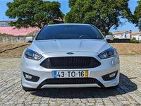 Usado Ford Focus 125 HP (91 kW) 2017 Cinzento Citadino