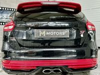 usado Ford Focus 2.0i ST-2