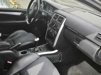 Usado Mercedes B200 140 HP (102 kW) 2006 Cinzento Monovolume
