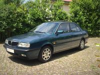 Usado Lancia Dedra 105 HP (77 kW) 1992 Verde Sedan
