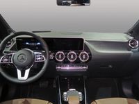 Usado Mercedes GLA180 116 HP (85 kW) 2024 Preto SUV