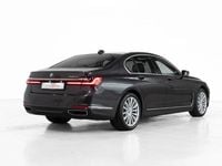 Usado BMW 730 Comfort Edition 265 HP (194 kW) 2020 Cinza Sedan