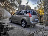 Usado Peugeot 5008 111 HP (81 kW) 2010 Cinzento Monovolume