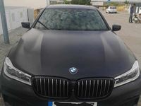 Usado BMW 730 265 HP (194 kW) 2018 Preto Sedan