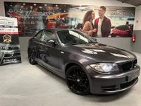 Usado BMW 120 Coupé 177 HP (130 kW) 2009 Cinza antracite Coupé