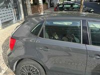 Usado VW Polo 75 HP (55 kW) 2014 Cinzento Sedan
