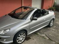 usado Peugeot 206 CC 2.0 16v 136 cv cabrio