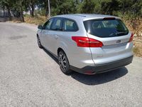 Usado Ford Focus 120 HP (88 kW) 2018 Cinzento Sedan