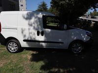Usado Fiat Doblò 120 HP (88 kW) 2022 Branco Monovolume