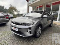Usado Kia Stonic 84 HP (61 kW) 2025 Cinzento SUV
