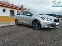 Usado Kia Ceed 90 HP (66 kW) 2014 Cinzento Citadino