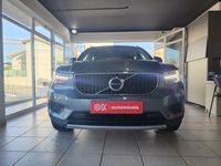 Usado Volvo XC40 Momentum 150 HP (110 kW) 2019 Cinzento SUV