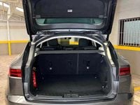 Usado Jaguar E-Pace R-Dynamic 150 HP (110 kW) 2019 Cinza SUV