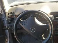 Usado Mercedes E200 186 HP (136 kW) 2000 Sedan
