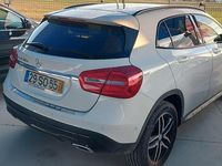 Usado Mercedes GLA180 Urban 109 HP (80 kW) 2017 Branco SUV