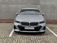 Usado BMW 530e Comfort Edition 299 HP (219 kW) 2024 Cinza brooklyn metalizado Sedan