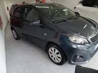 Usado Peugeot 108 Active 72 HP (52 kW) 2019 Cinza antracite Citadino