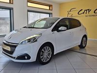 Usado Peugeot 208 Signature Sky 100 HP (73 kW) 2019 Citadino