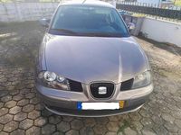Usado Seat Cordoba 75 HP (55 kW) 2003 Cinzento Sedan