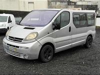 Usado Opel Vivaro 101 HP (74 kW) 2005 Cinzento Monovolume