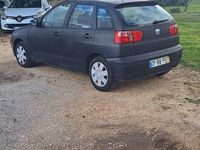 Usado Seat Ibiza 60 HP (44 kW) 2000 Sedan