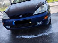 Usado Ford Focus 90 HP (66 kW) 2001 Sedan