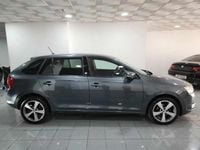 Usado Skoda Rapid 90 HP (66 kW) 2017 Cinzento Carrinha
