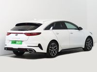 Usado Kia ProCeed 120 HP (88 kW) 2022 Branco Carrinha
