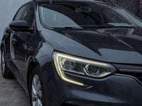 Usado Renault Mégane IV 115 HP (84 kW) 2020 Cinzento