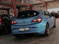 Usado Opel Astra OPC 300 HP (220 kW) 2013