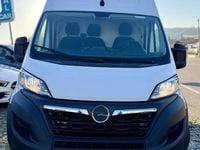 Usado Opel Movano 165 HP (121 kW) 2023 Branco Sedan