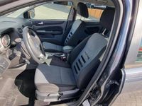 Usado Ford Focus 90 HP (66 kW) 2010 Cinzento Carrinha