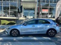 Usado Mercedes 200 163 HP (119 kW) 2025 Cinzento